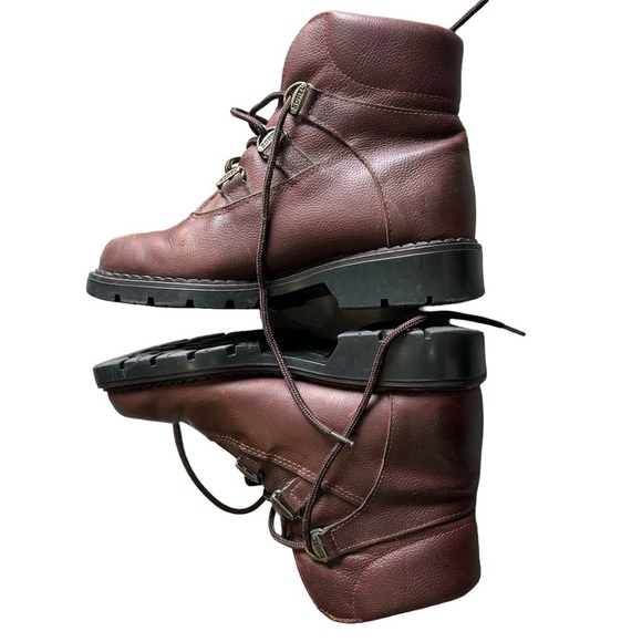 Vintage  Leather Sorel Boots!​ - Picture 2 of 5